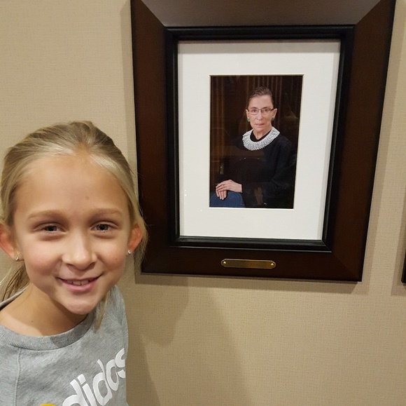 Meet the Posher - Picture 3 of 4